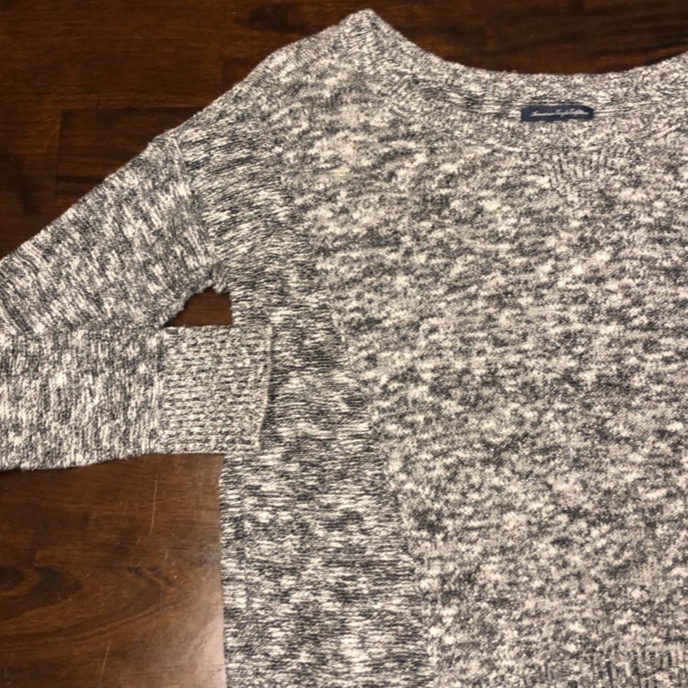 Women’s American Eagle Sweater